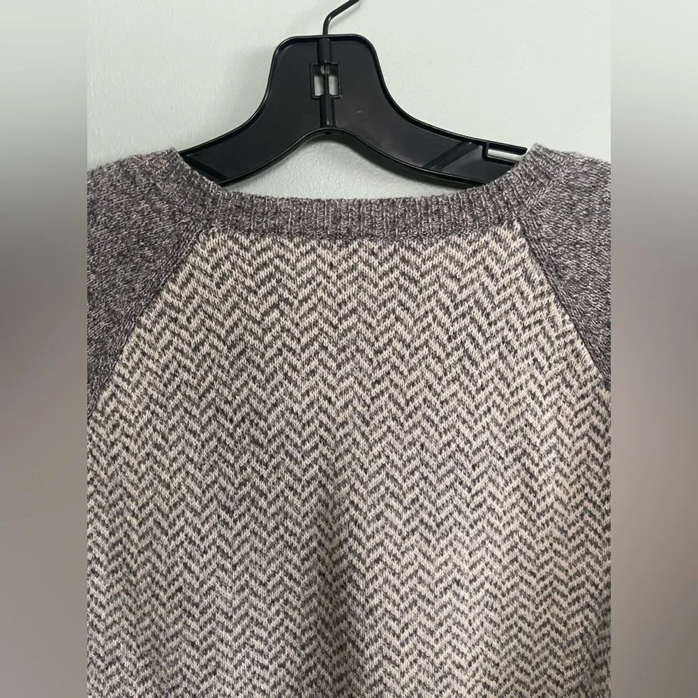 J.Crew Black Label Mens Lambswool Gray Chevron Pullover Knit Sweater Size Small